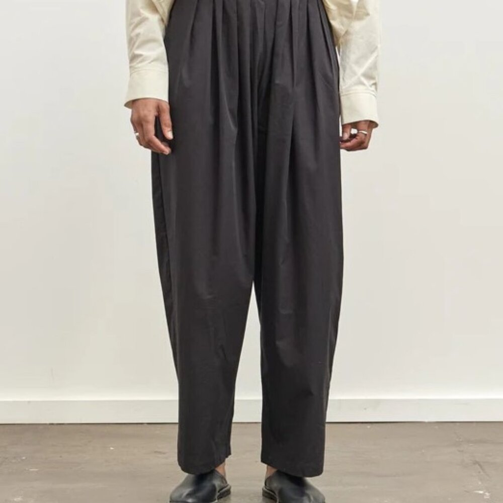 Black Crane Pleated Straight Leg Pants